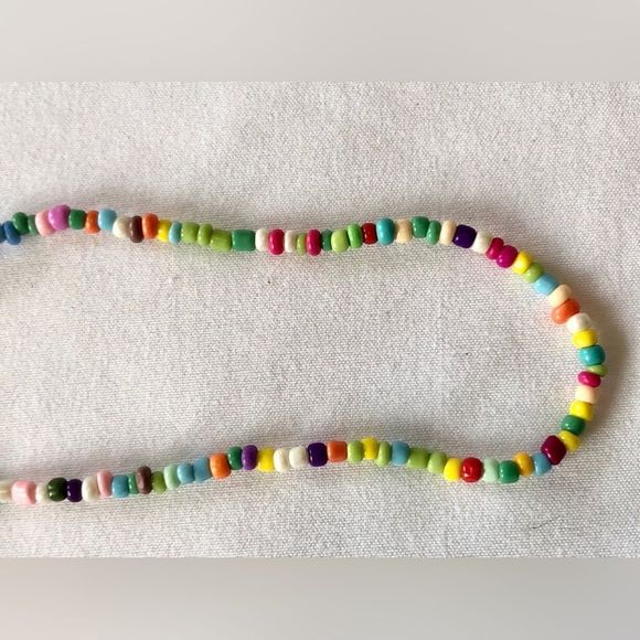 Seed bead colorful necklace with green + earring set, gold tone - Picture 10 of 10